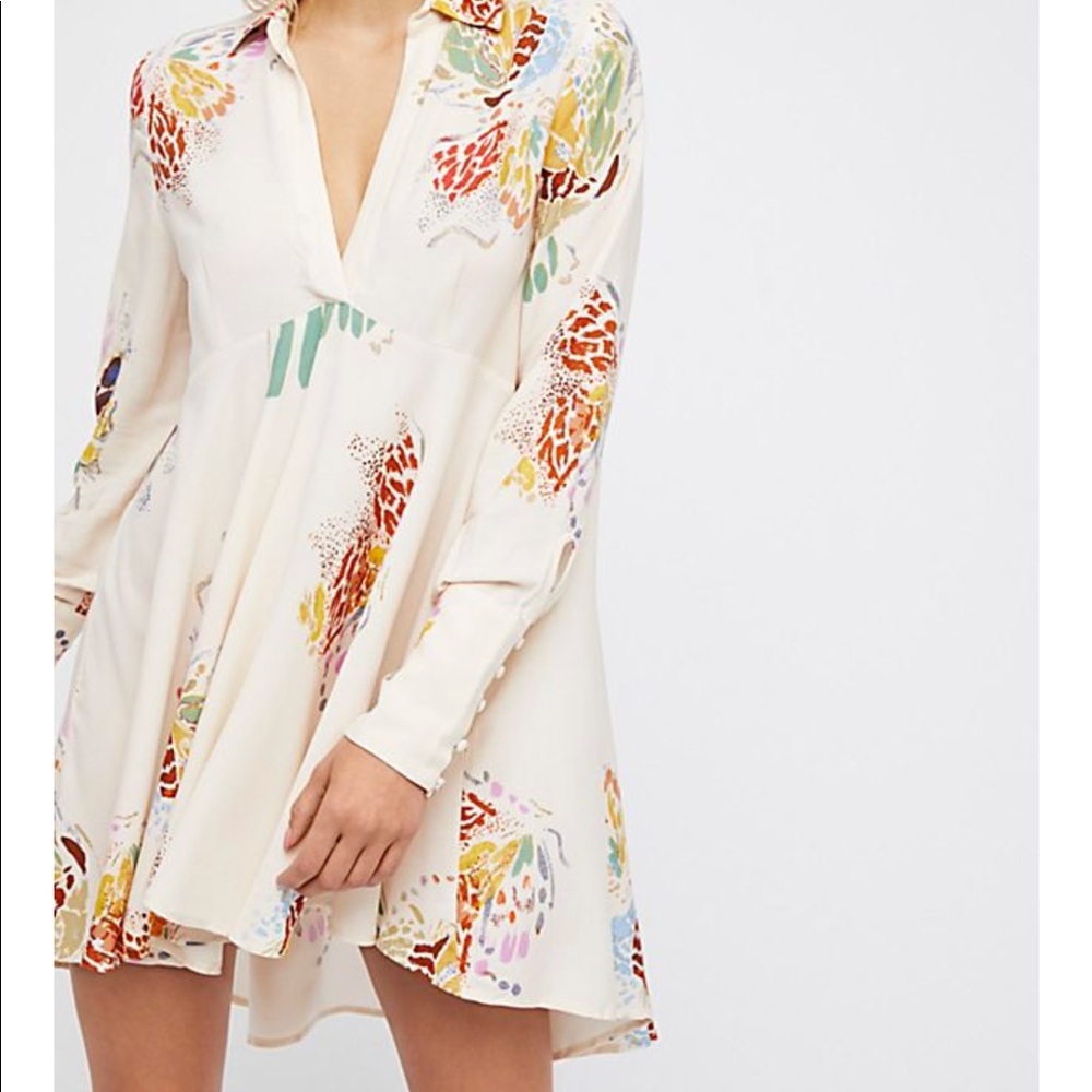 Free People “Field of Butterflies tunic” XS NWOT